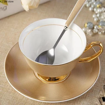 Луксозен кафе класически порцеланов комплект чаши за кафе, чай, капучино, кафе с чинийка, креативна лъжица черен чай в британския стил, подарък за рожден ден