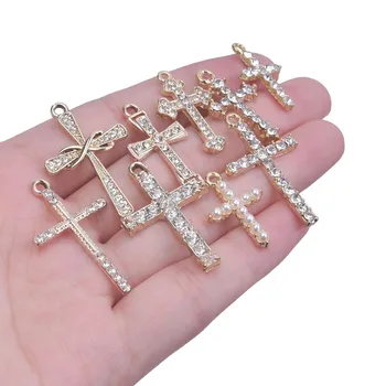 Смесете златен Модерен чар под формата на кръст С кристали/перли, Метални висулки, кръстове, медальони за бижута, Обеци, ключодържател едро