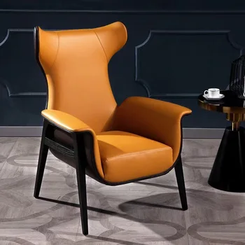 Скандинавска модерна проста и луксозна всекидневна за един човек, кожен дизайнерски диван с висока облегалка, стол за почивка