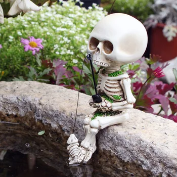 Новата Статуя на скелета в градината от смола, Уличен Украшение във формата на Черепа, Забавна Статуя на скелети за риболов на тревата