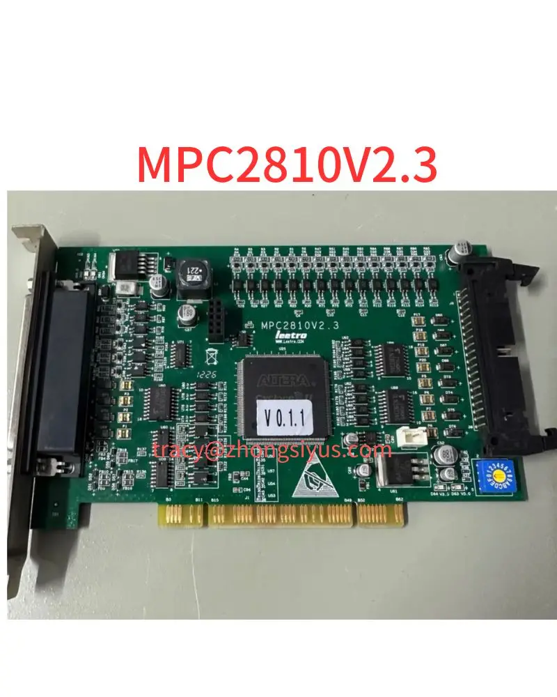 Използва 4-axial карта за управление на трафика MPC2810V2.3