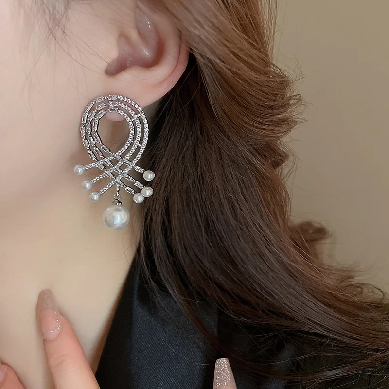 Корейски модни обеци с геометричен перли-капелькой от цирконий за жени, леки луксозни универсални вечерни украса