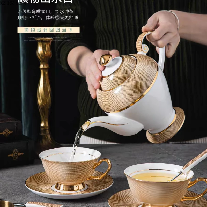 Луксозен кафе класически порцеланов комплект чаши за кафе, чай, капучино, кафе с чинийка, креативна лъжица черен чай в британския стил, подарък за рожден ден