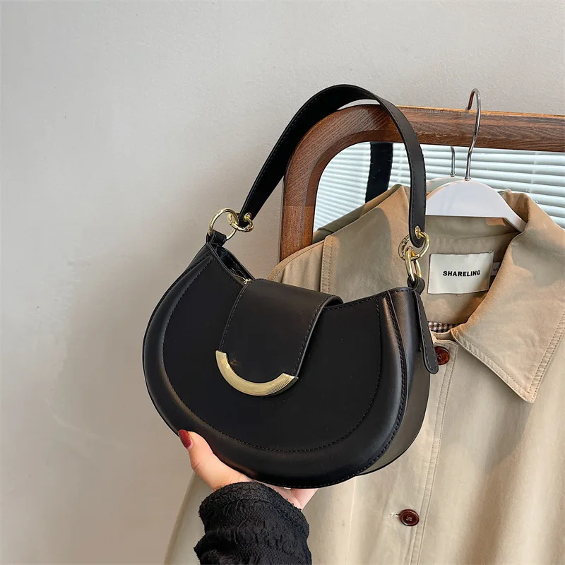 Модни дамски чанти във формата на полумесец, прости реколта чанта през рамо от мека кожа, Темпераментен универсална чанта-месинджър