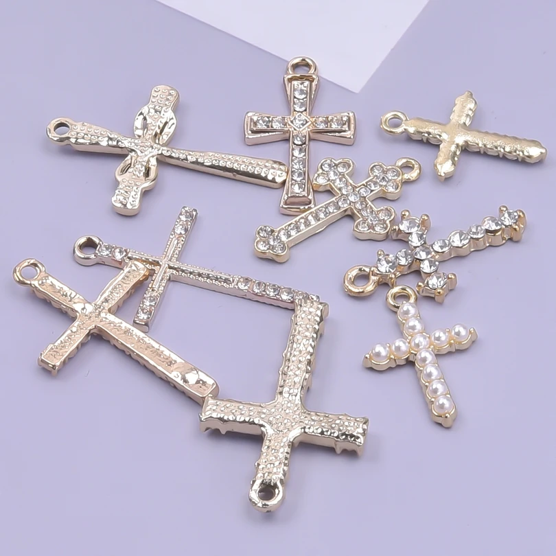 Смесете златен Модерен чар под формата на кръст С кристали/перли, Метални висулки, кръстове, медальони за бижута, Обеци, ключодържател едро